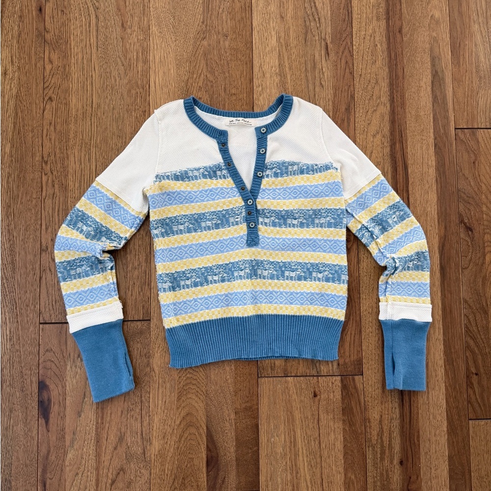 We‎ The Free Blue and Yellow Thermal Sweater Women’s Sz XS Ski Boho Indie